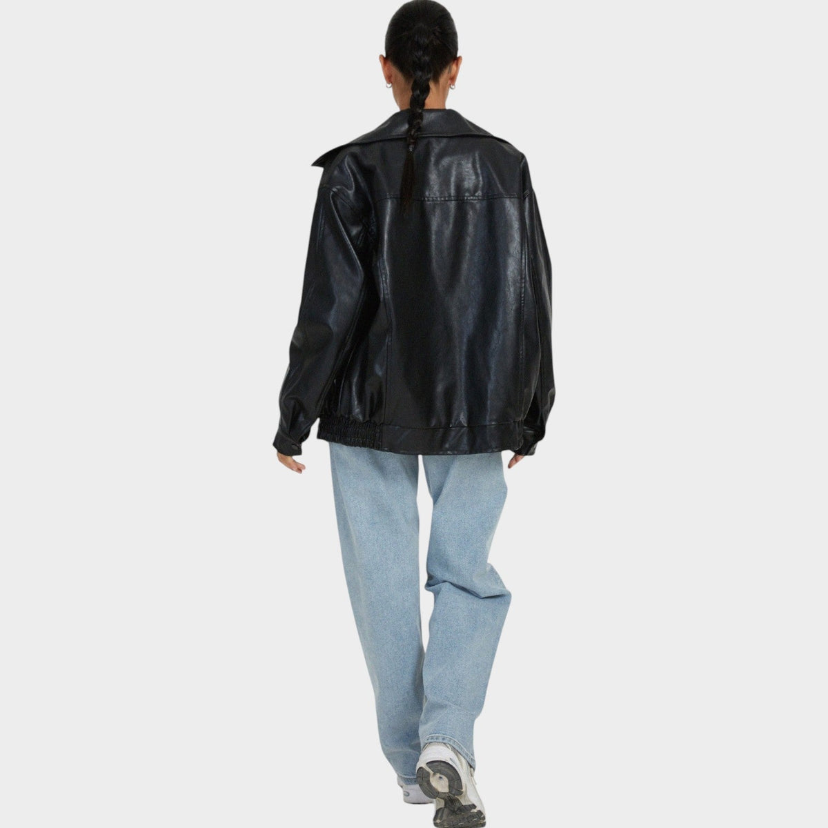 Raven – Oversized Leather Bomber Jacket | Relaxed Zip-Up Layer