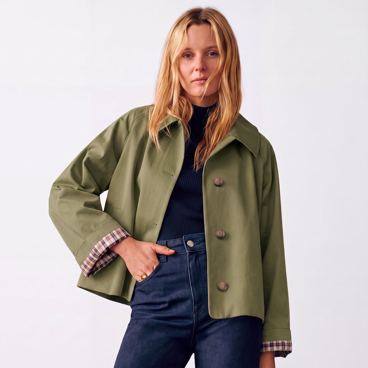 Women's Cropped Trench Coat | Notch Lapel with Button-Front Detail