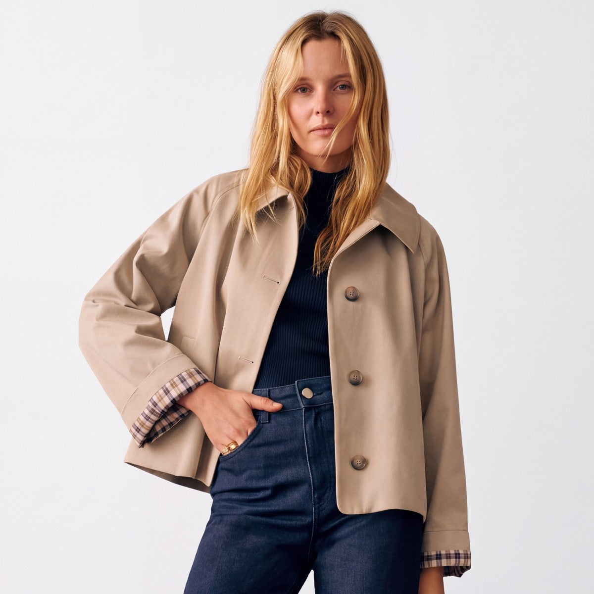 Women's Cropped Trench Coat | Notch Lapel with Button-Front Detail